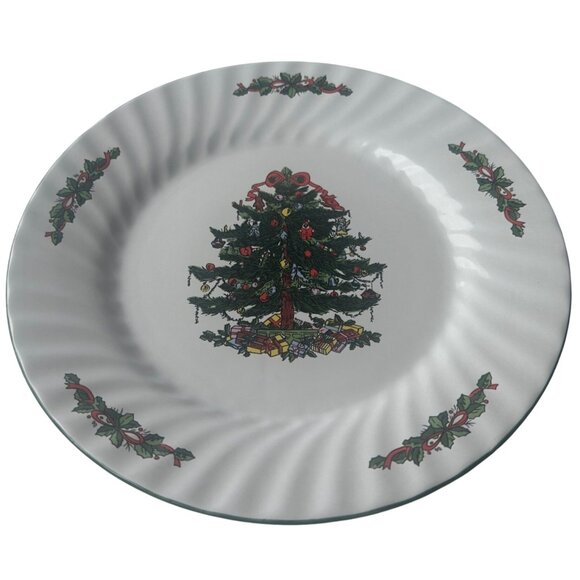 1-pc. Christmas Village Brand Christmas Tree Decorative Plate 10.5" Diameter - Picture 2 of 8